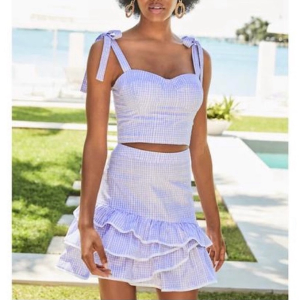 Lilly crop set